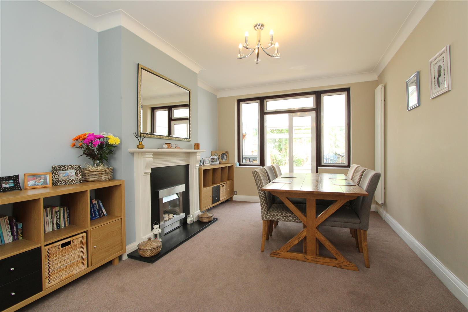 Tritton Avenue, Beddington